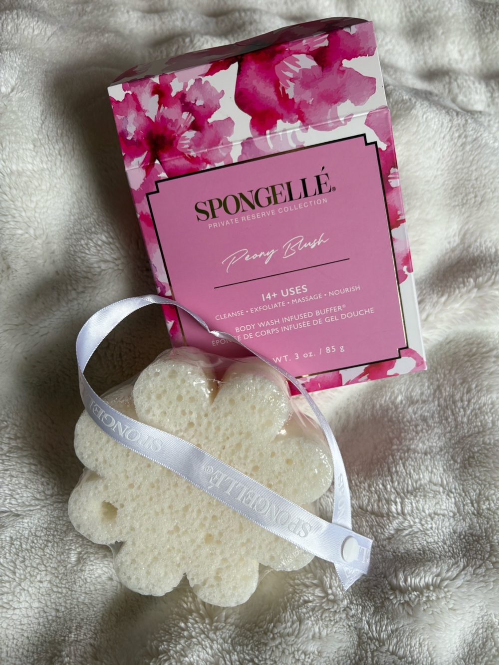 Spongellé Pink Peony Bath Brush Sponge - Cream Flower Shape